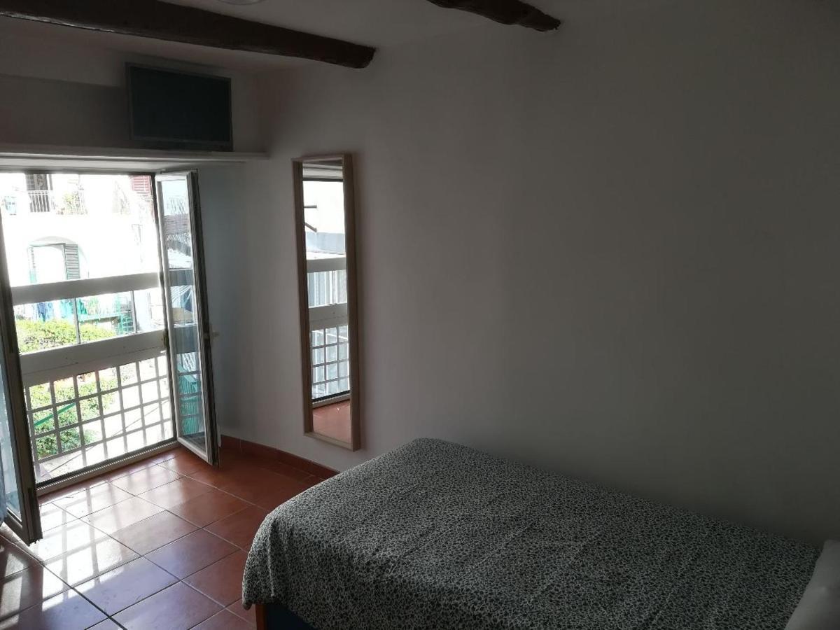 Apartamento Mida House Nápoles Exterior foto